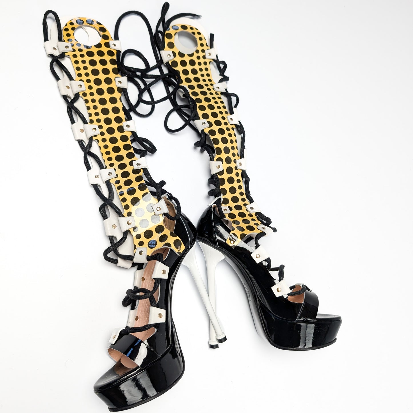 Versace S/S 2011 Open Toe Link Sandals - EU37|4UK|6US