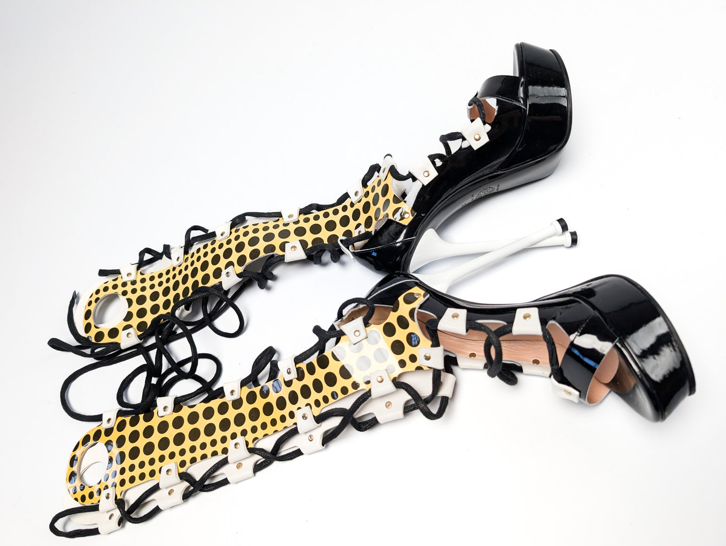 Versace S/S 2011 Open Toe Link Sandals - EU37|4UK|6US