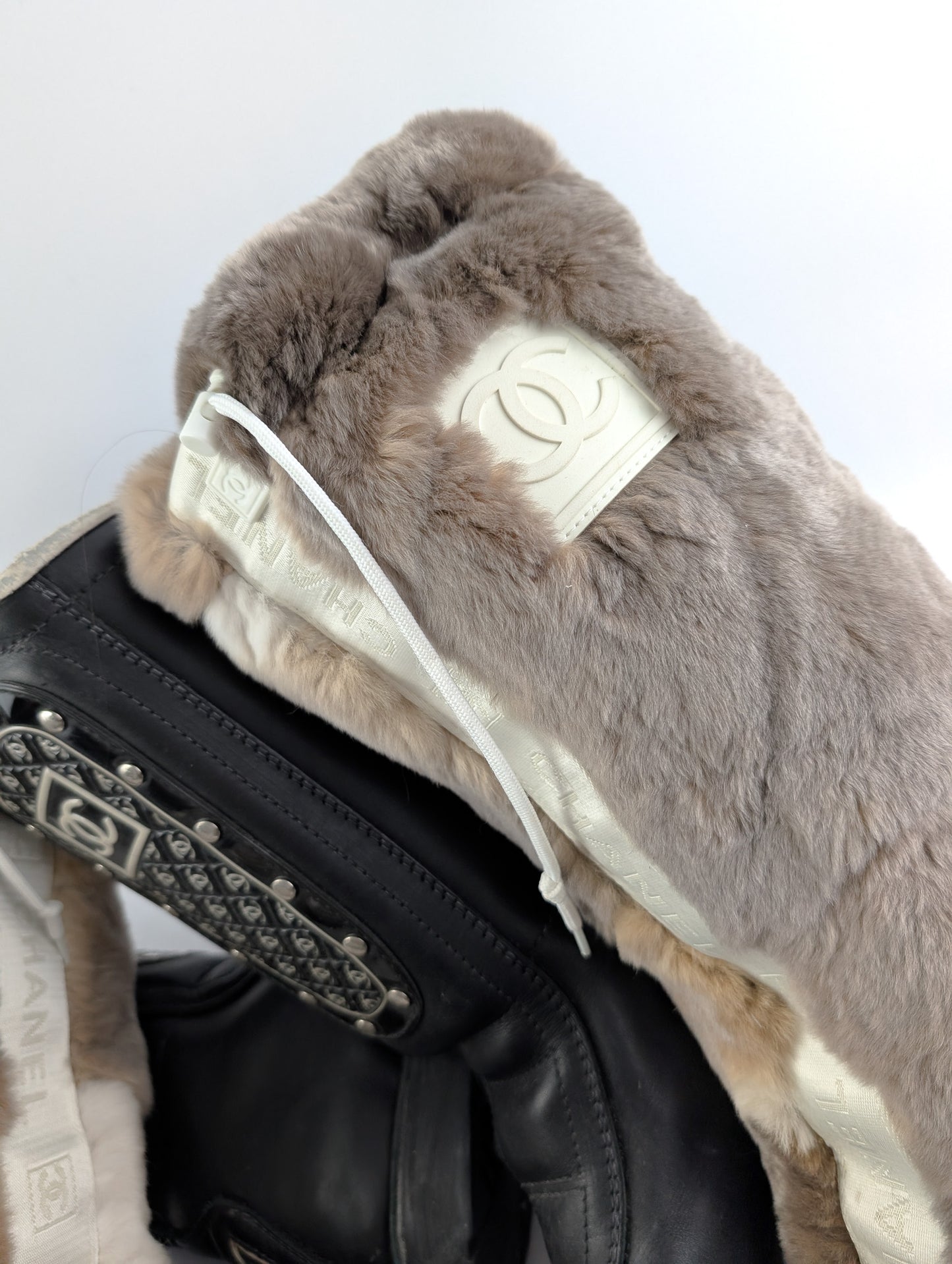 Chanel logo fur ski boots - EU37|4UK|6US