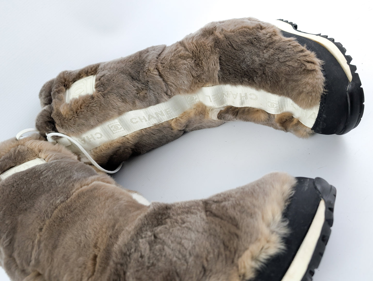 Chanel logo fur ski boots - EU37|4UK|6US