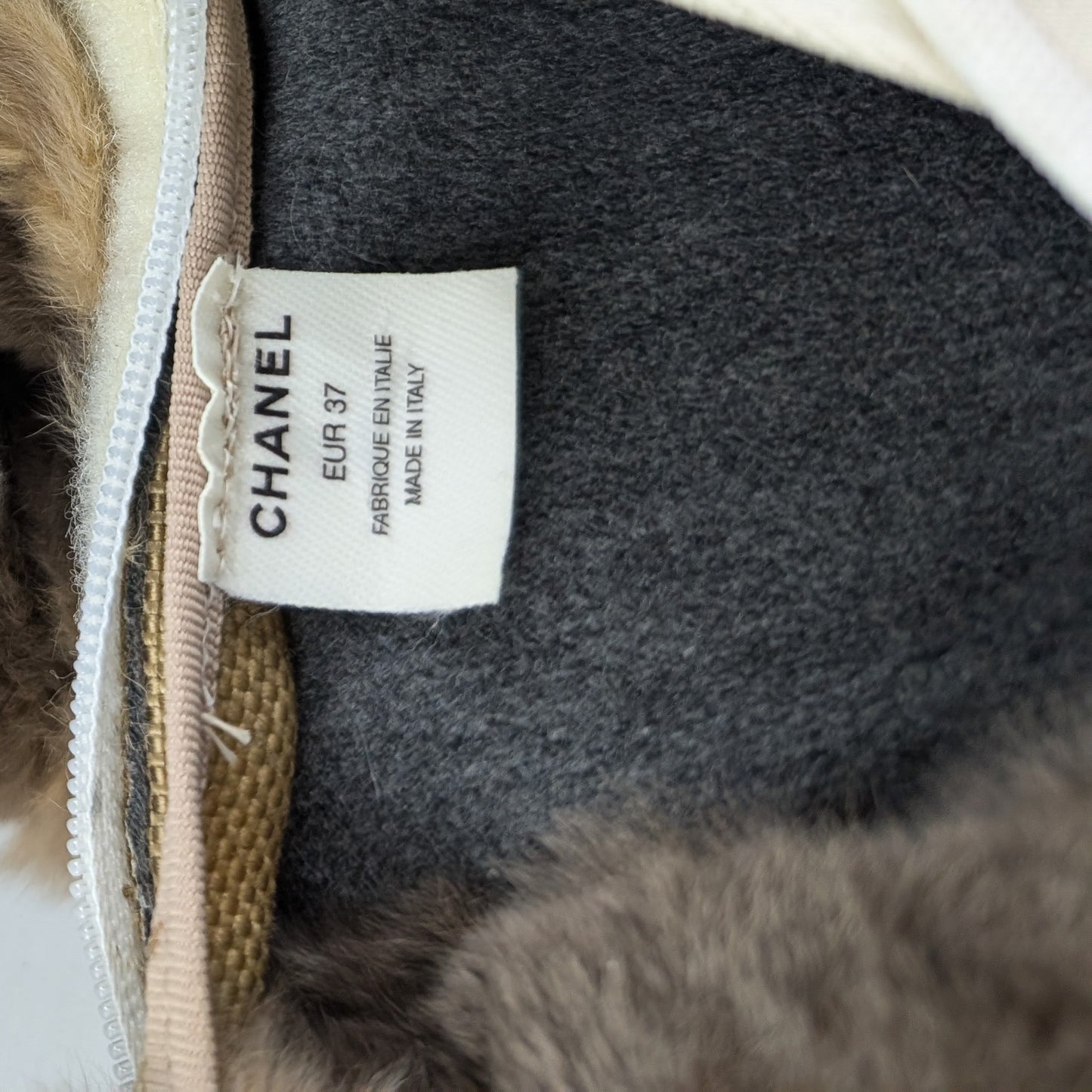 Chanel logo fur ski boots - EU37|4UK|6US