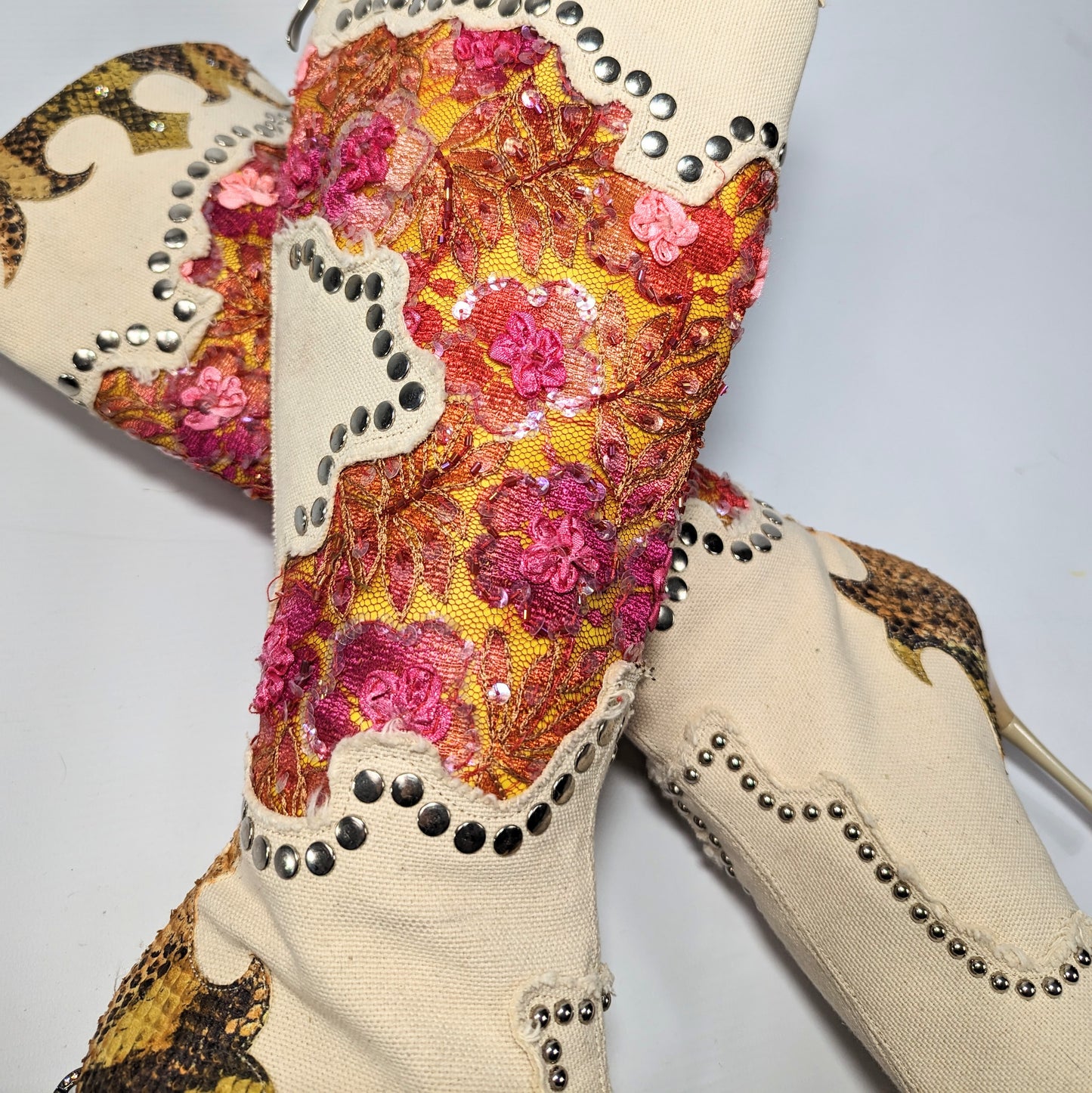 El Dantes boots adorned with orange and pink sequins - EU41|UK8|US10