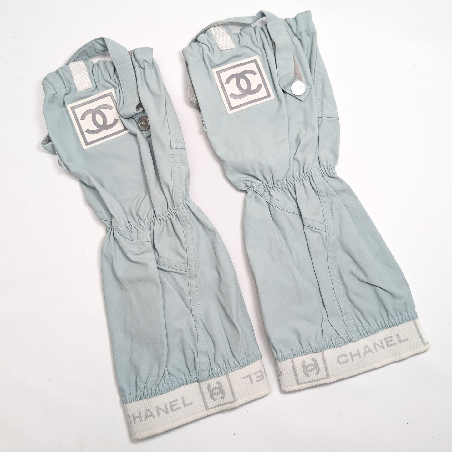Chanel 2001 shoulder bag and gaiter 