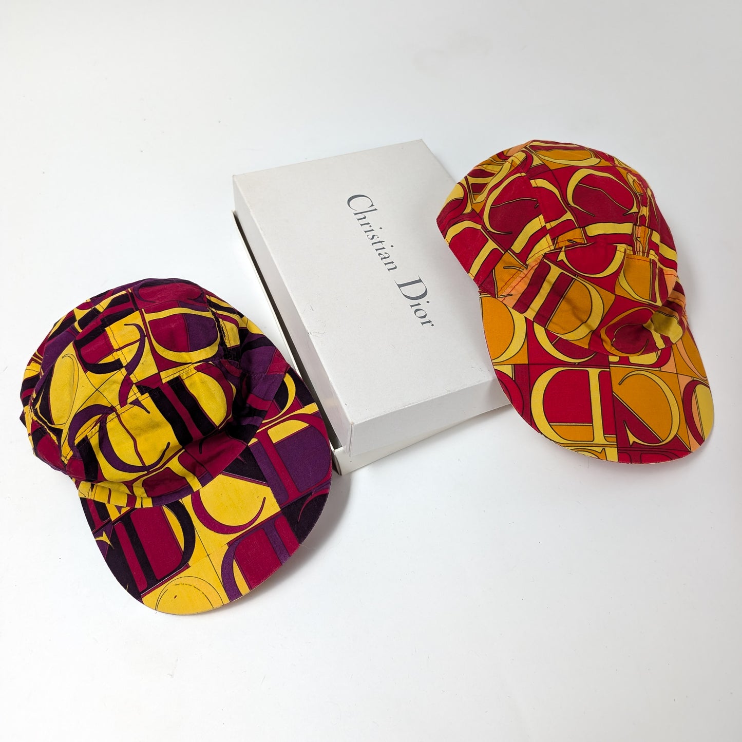 Casquette monogramme Dior par Galliano