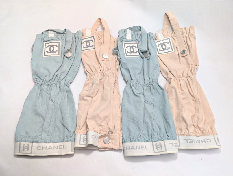 Chanel 2001 shoulder bag and 2 gaiter 